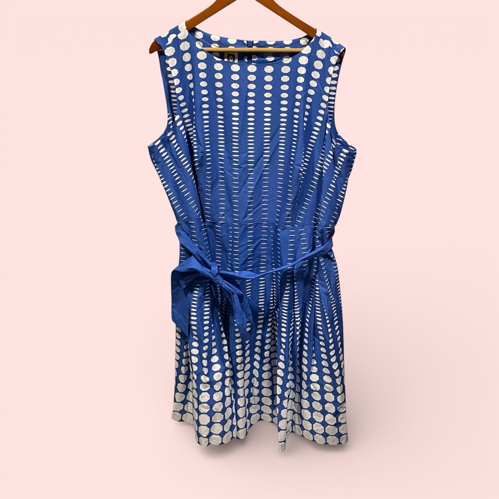 Cute periwinkle NWT Anne Klein geometric fit and flare pleated skirt midi dress